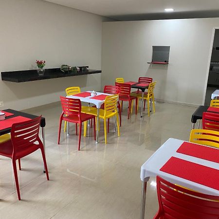 Hotel Cristalina Bagian luar foto